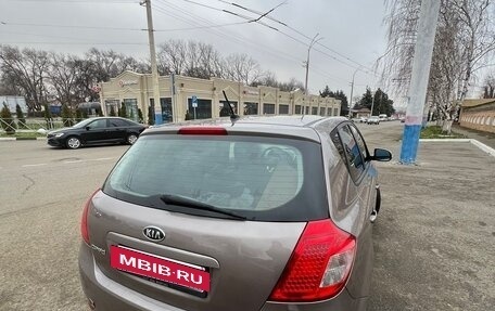 KIA cee'd I рестайлинг, 2011 год, 880 000 рублей, 2 фотография