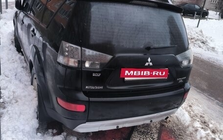 Mitsubishi Outlander III рестайлинг 3, 2007 год, 970 000 рублей, 2 фотография
