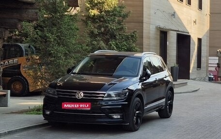 Volkswagen Tiguan II, 2018 год, 3 693 000 рублей, 1 фотография