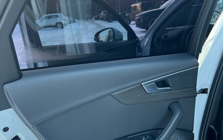 Audi A4, 2018 год, 2 150 000 рублей, 17 фотография