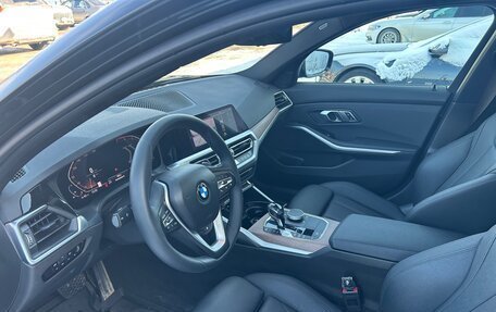 BMW 3 серия, 2019 год, 2 990 000 рублей, 11 фотография