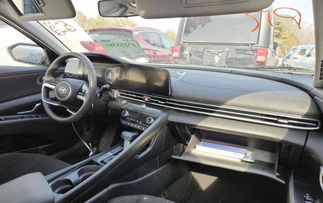 Hyundai Elantra, 2024 год, 2 150 000 рублей, 2 фотография