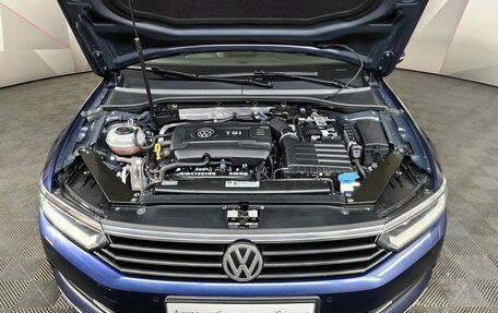 Volkswagen Passat B8 рестайлинг, 2018 год, 2 595 000 рублей, 11 фотография