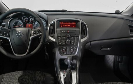 Opel Astra J, 2014 год, 780 000 рублей, 6 фотография