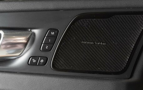 Volvo XC60 II, 2022 год, 5 500 000 рублей, 9 фотография