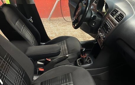 Volkswagen Polo VI (EU Market), 2015 год, 880 000 рублей, 9 фотография