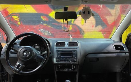 Volkswagen Polo VI (EU Market), 2015 год, 880 000 рублей, 13 фотография