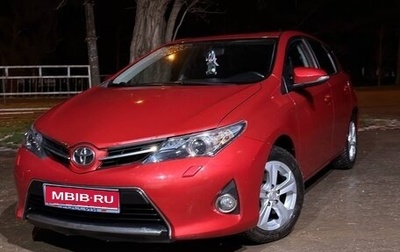 Toyota Auris II, 2013 год, 1 250 000 рублей, 1 фотография