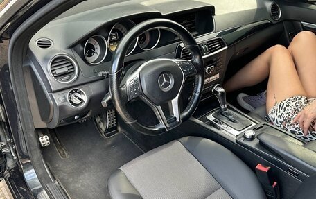 Mercedes-Benz C-Класс, 2011 год, 1 500 000 рублей, 10 фотография