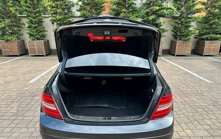 Mercedes-Benz C-Класс, 2011 год, 1 500 000 рублей, 13 фотография