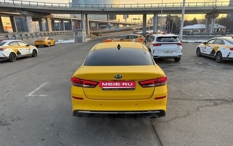 KIA Optima IV, 2019 год, 1 900 000 рублей, 2 фотография