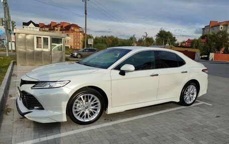 Toyota Camry, 2021 год, 3 950 000 рублей, 3 фотография