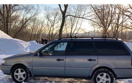 Volkswagen Passat B4, 1993 год, 350 000 рублей, 1 фотография