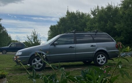 Volkswagen Passat B4, 1993 год, 350 000 рублей, 3 фотография