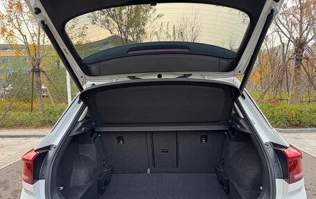 Volkswagen T-Roc I, 2022 год, 1 932 013 рублей, 17 фотография