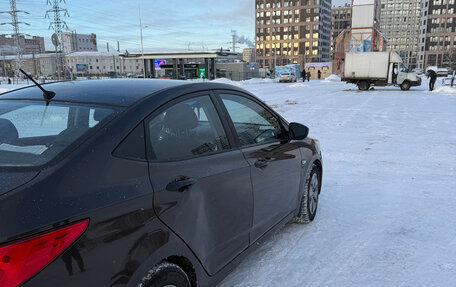 Hyundai Solaris II рестайлинг, 2015 год, 850 000 рублей, 5 фотография