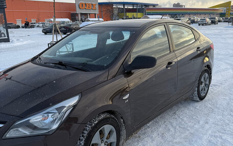 Hyundai Solaris II рестайлинг, 2015 год, 850 000 рублей, 9 фотография