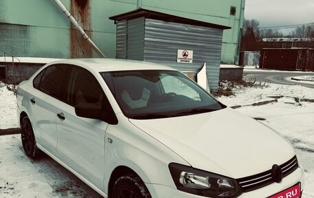 Volkswagen Polo VI (EU Market), 2010 год, 700 000 рублей, 3 фотография