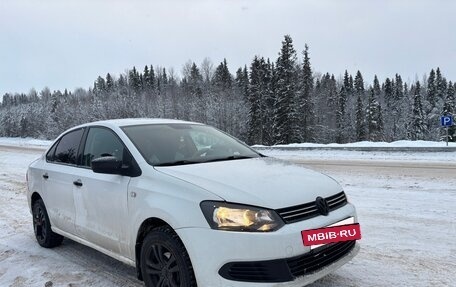 Volkswagen Polo VI (EU Market), 2010 год, 700 000 рублей, 5 фотография
