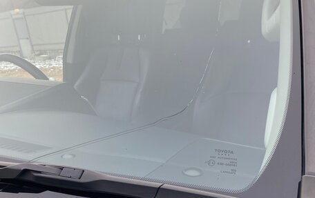 Toyota Land Cruiser Prado 150 рестайлинг 2, 2022 год, 5 500 000 рублей, 12 фотография