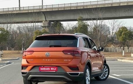 Volkswagen T-Roc I, 2022 год, 1 740 334 рублей, 6 фотография