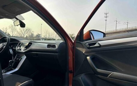 Volkswagen T-Roc I, 2022 год, 1 740 334 рублей, 10 фотография