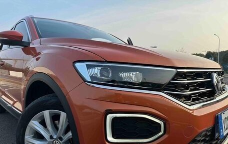 Volkswagen T-Roc I, 2022 год, 1 740 334 рублей, 7 фотография