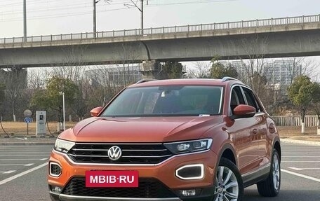 Volkswagen T-Roc I, 2022 год, 1 740 334 рублей, 5 фотография