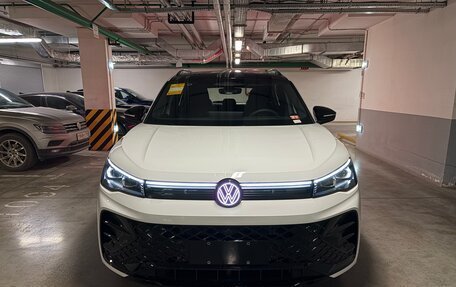 Volkswagen Tiguan, 2025 год, 4 950 000 рублей, 6 фотография