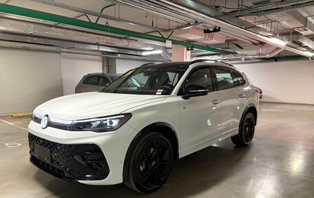 Volkswagen Tiguan, 2025 год, 4 950 000 рублей, 3 фотография