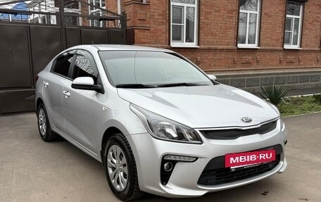 KIA Rio IV, 2017 год, 1 400 000 рублей, 2 фотография