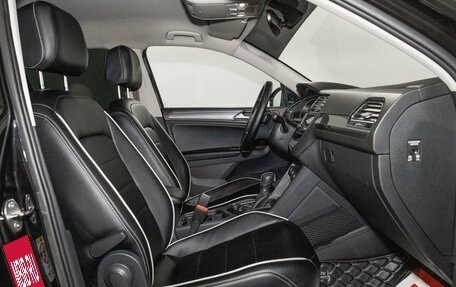 Volkswagen Tiguan II, 2018 год, 2 148 000 рублей, 6 фотография