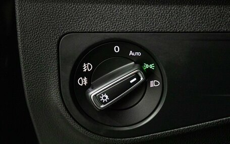 Volkswagen Tiguan II, 2018 год, 2 148 000 рублей, 19 фотография