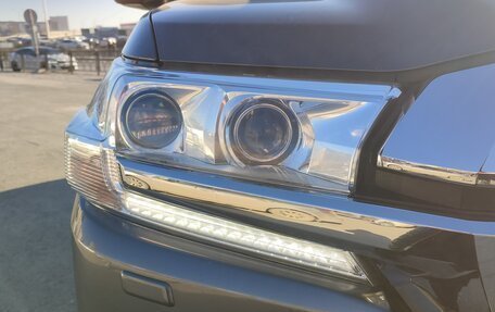 Toyota Land Cruiser 200, 2019 год, 7 250 000 рублей, 2 фотография