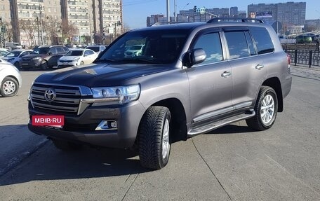 Toyota Land Cruiser 200, 2019 год, 7 250 000 рублей, 18 фотография