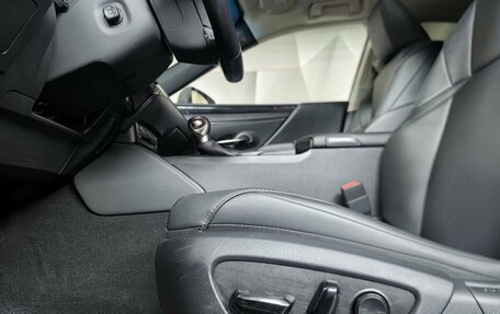Lexus ES VII, 2020 год, 3 798 000 рублей, 22 фотография