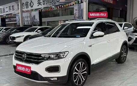 Volkswagen T-Roc I, 2022 год, 1 630 028 рублей, 1 фотография