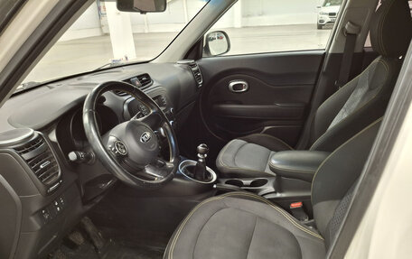 KIA Soul II рестайлинг, 2014 год, 1 000 000 рублей, 20 фотография