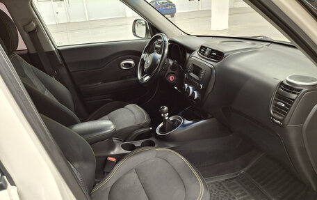 KIA Soul II рестайлинг, 2014 год, 1 000 000 рублей, 13 фотография