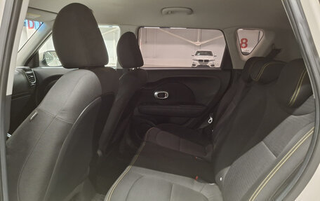 KIA Soul II рестайлинг, 2014 год, 1 000 000 рублей, 15 фотография