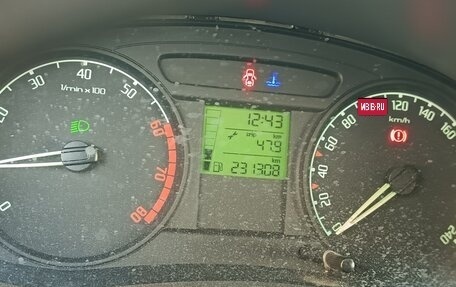 Skoda Fabia II, 2009 год, 410 000 рублей, 11 фотография