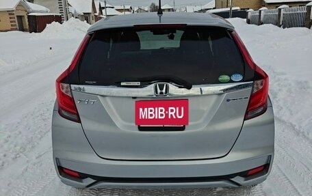 Honda Fit III, 2019 год, 1 300 000 рублей, 3 фотография