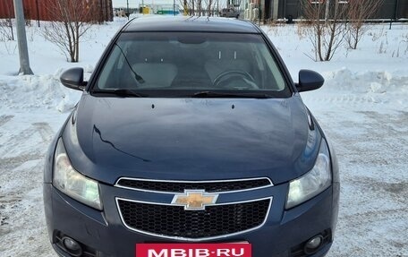 Chevrolet Cruze II, 2011 год, 650 000 рублей, 2 фотография