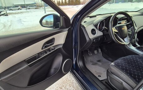 Chevrolet Cruze II, 2011 год, 650 000 рублей, 21 фотография