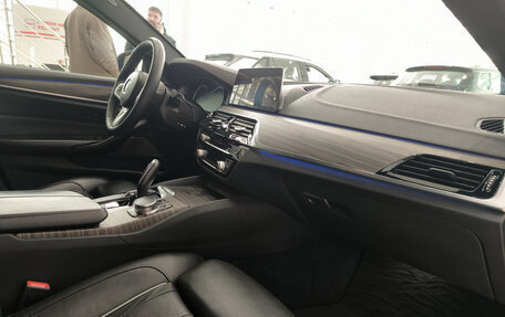 BMW 5 серия, 2017 год, 3 885 000 рублей, 11 фотография