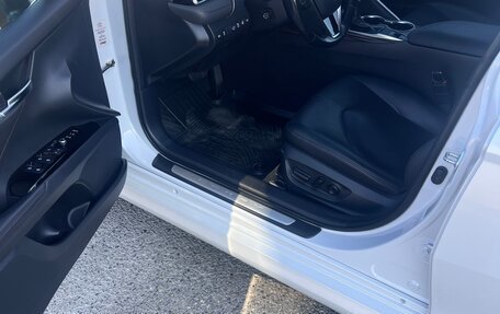 Toyota Camry, 2019 год, 3 200 000 рублей, 4 фотография