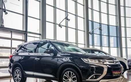 Mitsubishi Outlander III рестайлинг 3, 2016 год, 2 598 000 рублей, 1 фотография