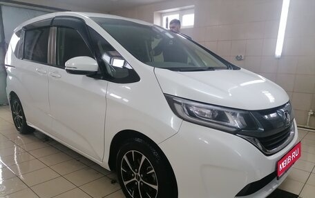 Honda Freed II, 2017 год, 1 393 000 рублей, 1 фотография