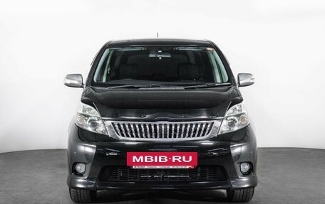 Toyota ISis I, 2011 год, 1 330 000 рублей, 2 фотография