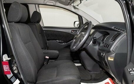 Toyota ISis I, 2011 год, 1 330 000 рублей, 5 фотография